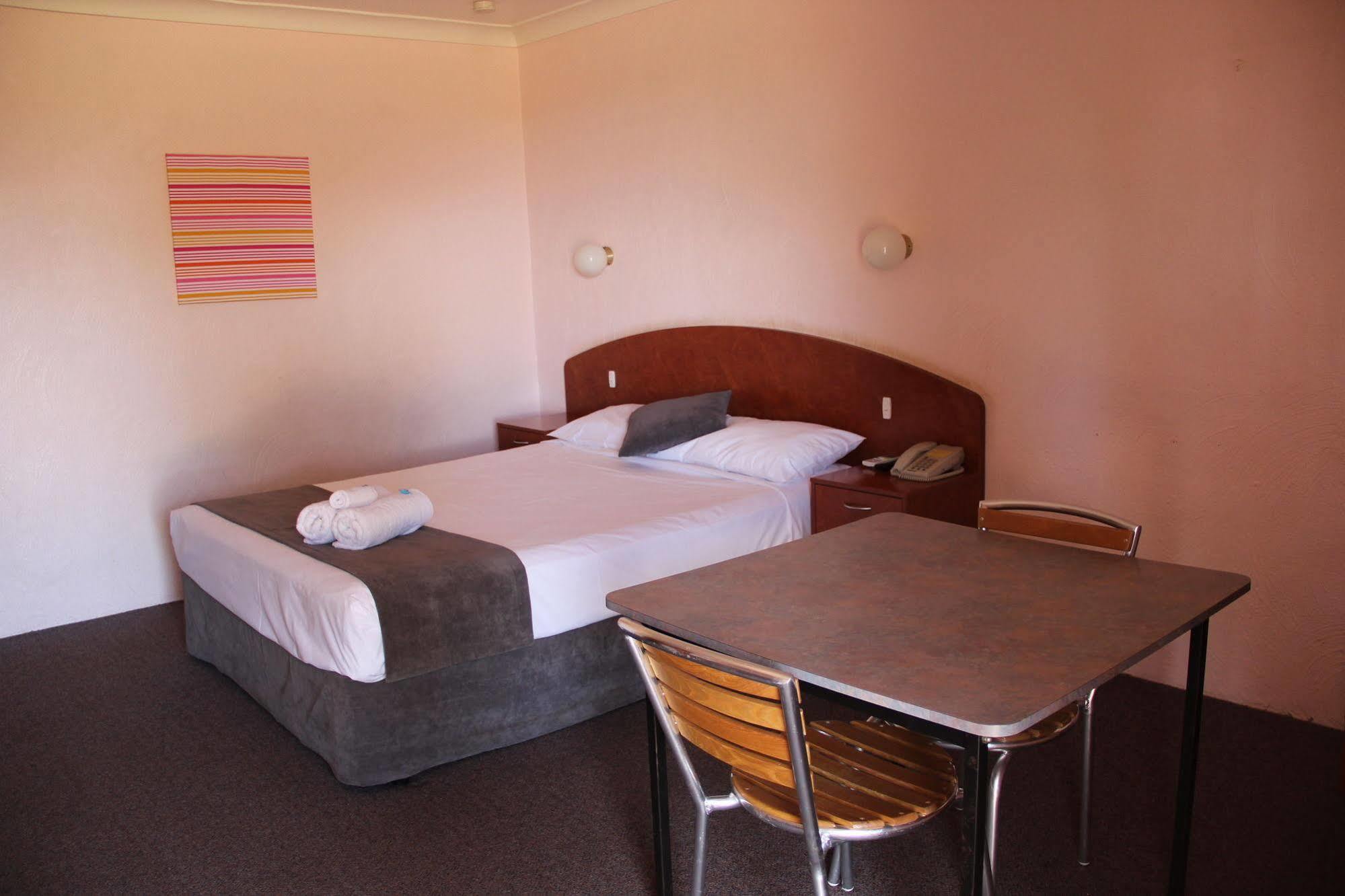 Childers Gateway Motor Inn Exterior foto
